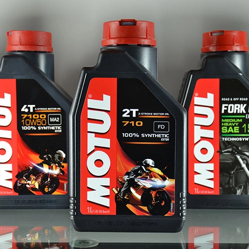 Масло моторне Motul 710 2T (1л)