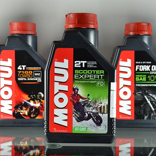 Масло моторне Motul Scooter Expert 2T (1л)