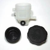 Бачок тормозной жидкости Tourmax RVR-202