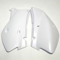 Пластик бокового номера UFO HO03677-041 White