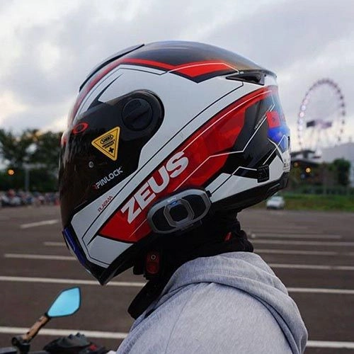 Мотогарнітури шолома Sena SF4