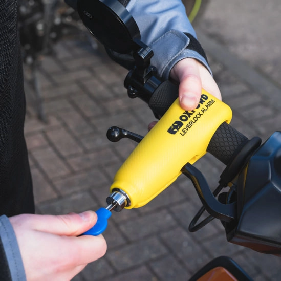 Замок блокування важеля гальма із сигналізацією Oxford LK302 Yellow